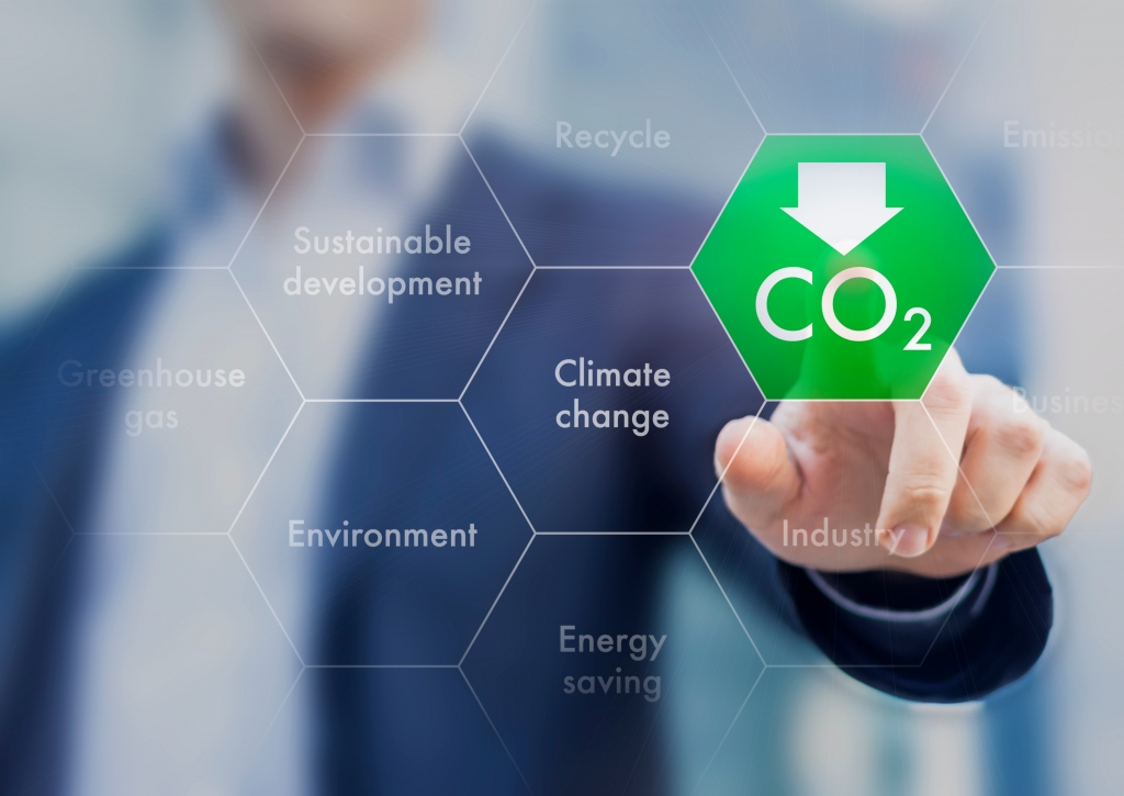 CO2e-Ausweis für mehr Transparenz beim Lebenszyklus von Gebäuden. (c) AdobeStock